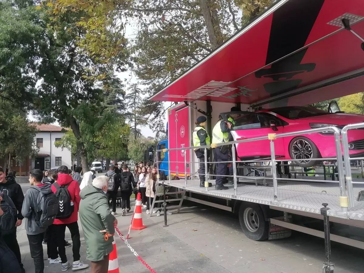 Erbaa’da Öğrencilere Trafik Eğitimi